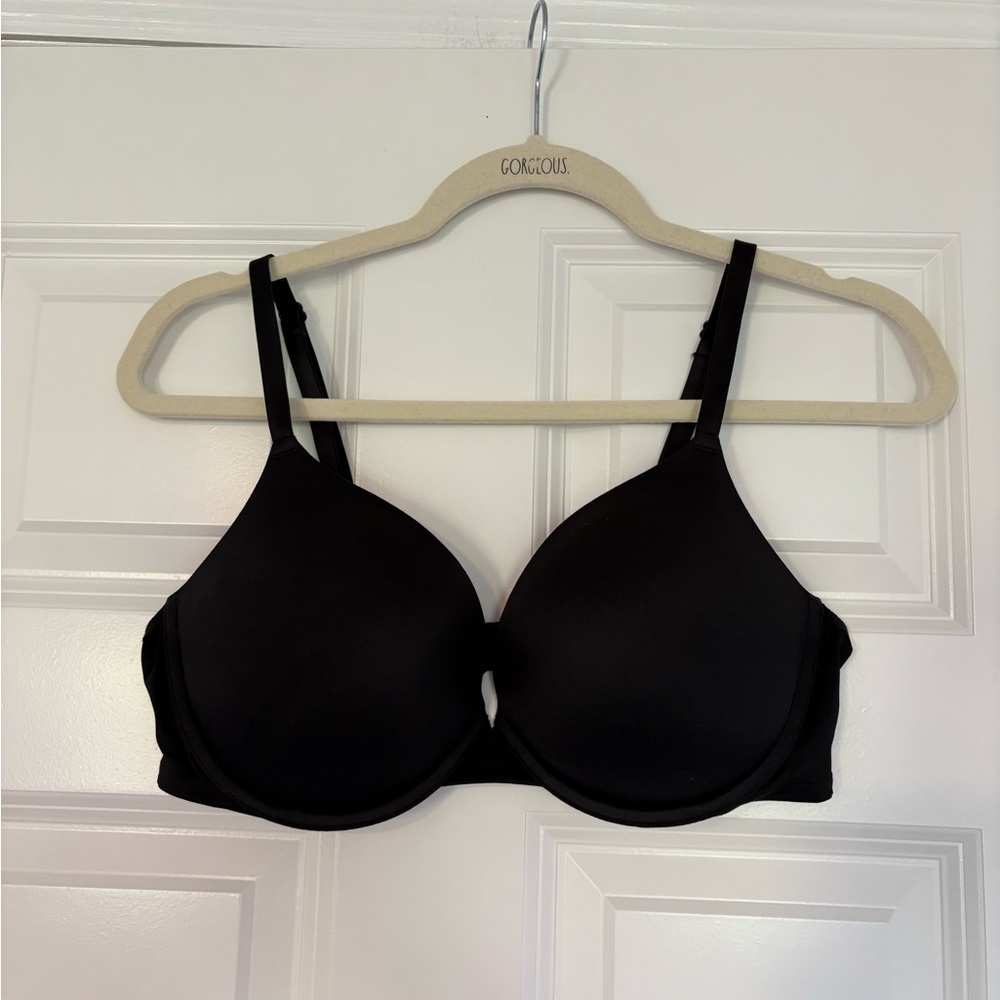 Victoria’s Secret Wear Everywhere Push Up Bra 38C